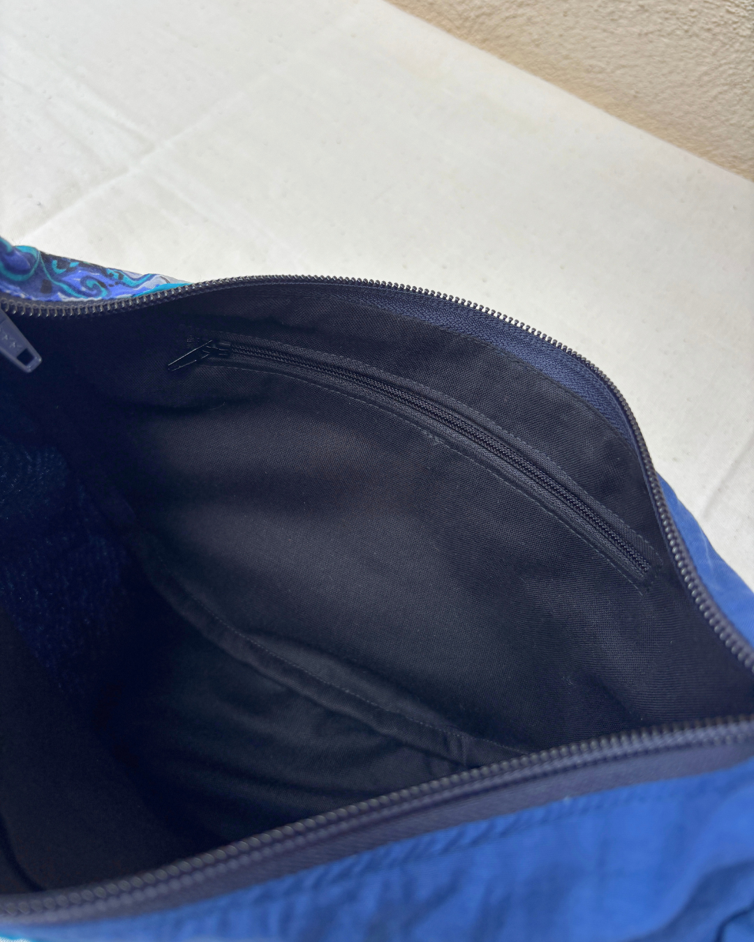 Blu diagonale